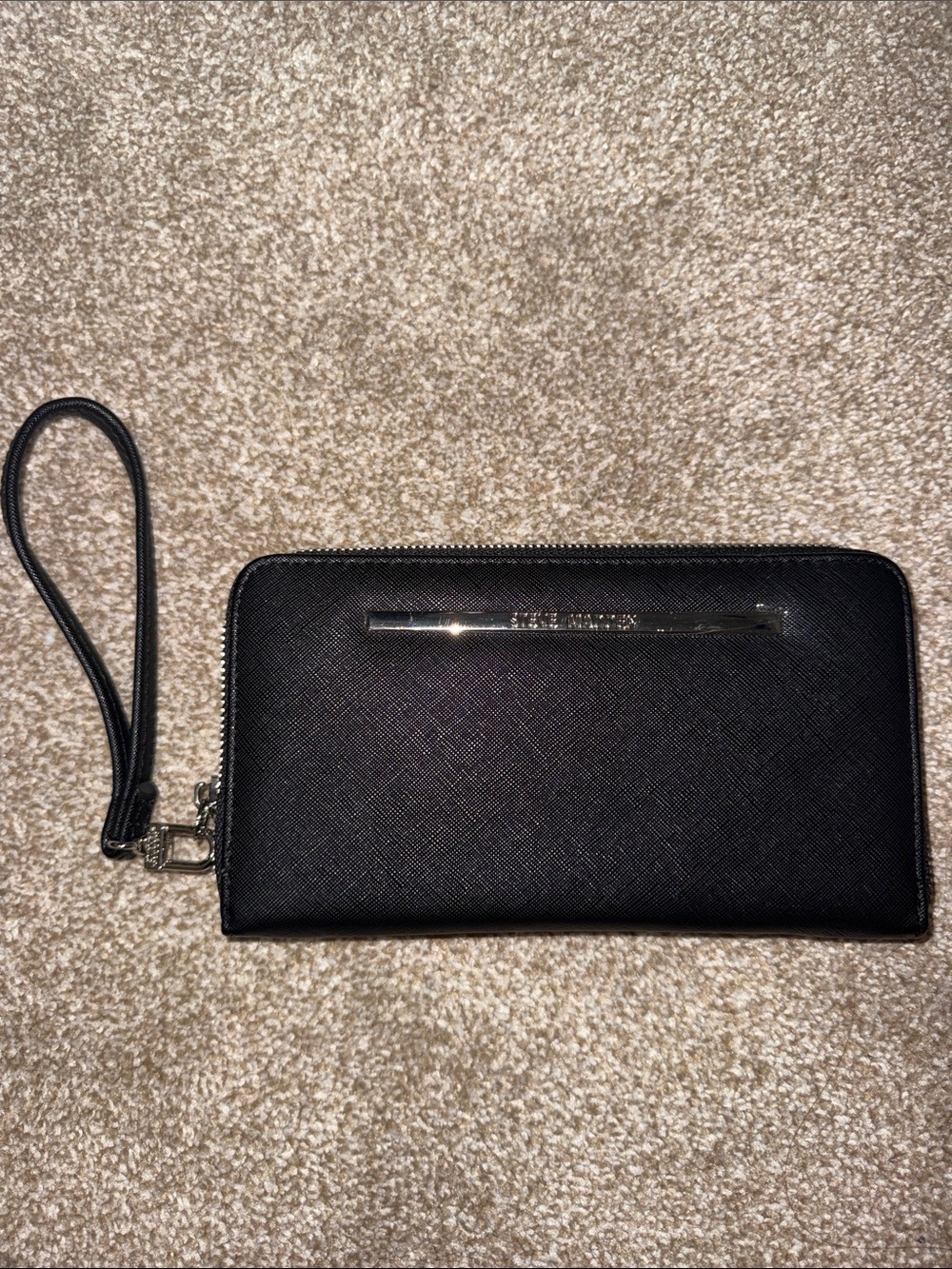 Steve Madden Black Saffiano Zip Wristlet with Silver Bar